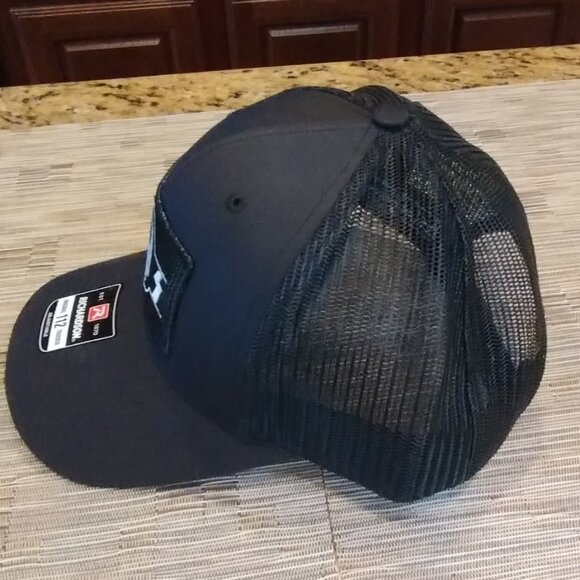 Richardson 112 Skull Patch Trucker Hat NWT - Picture 2 of 8